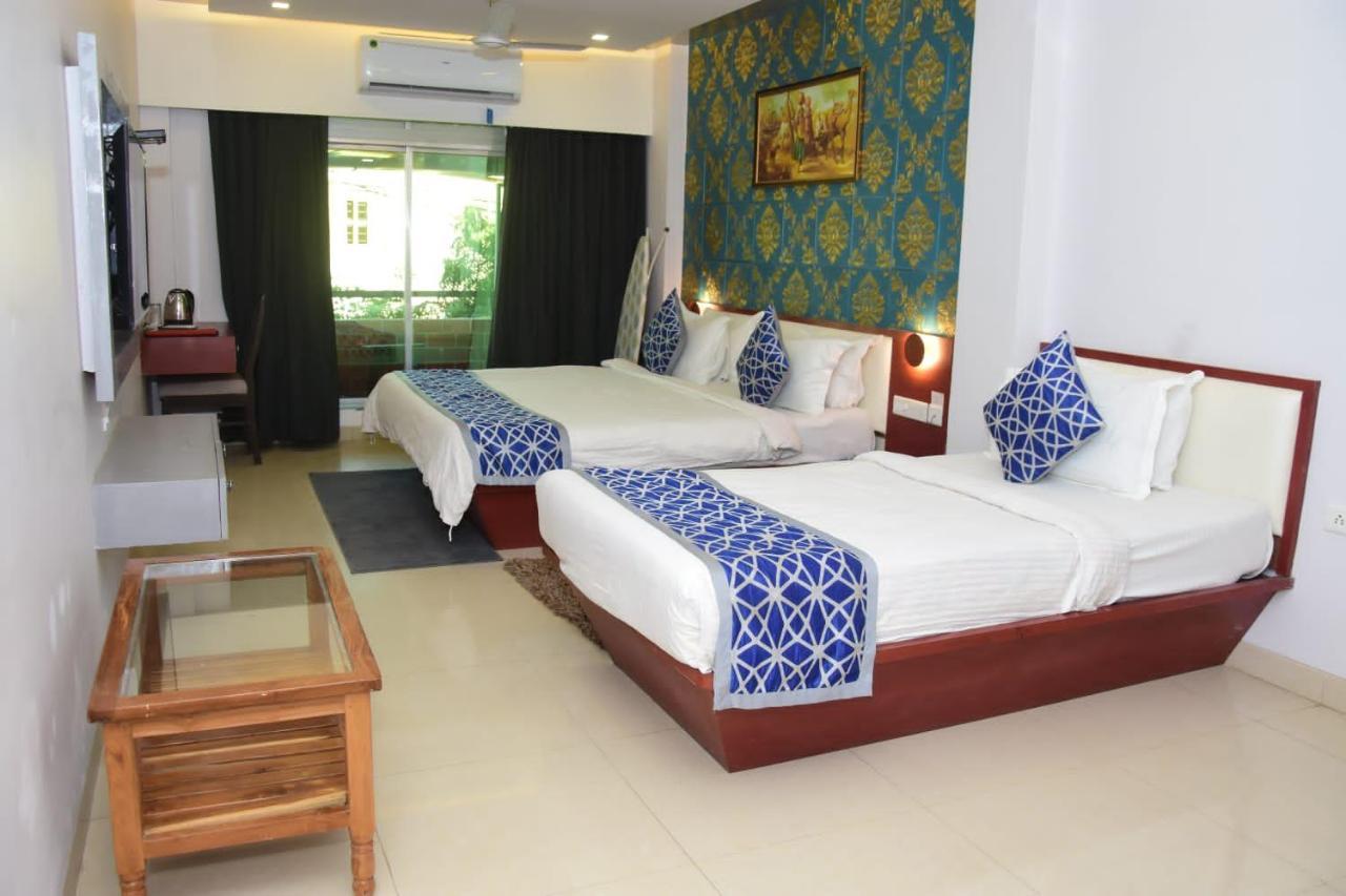 Hotel Shiv International Bhachau 외부 사진